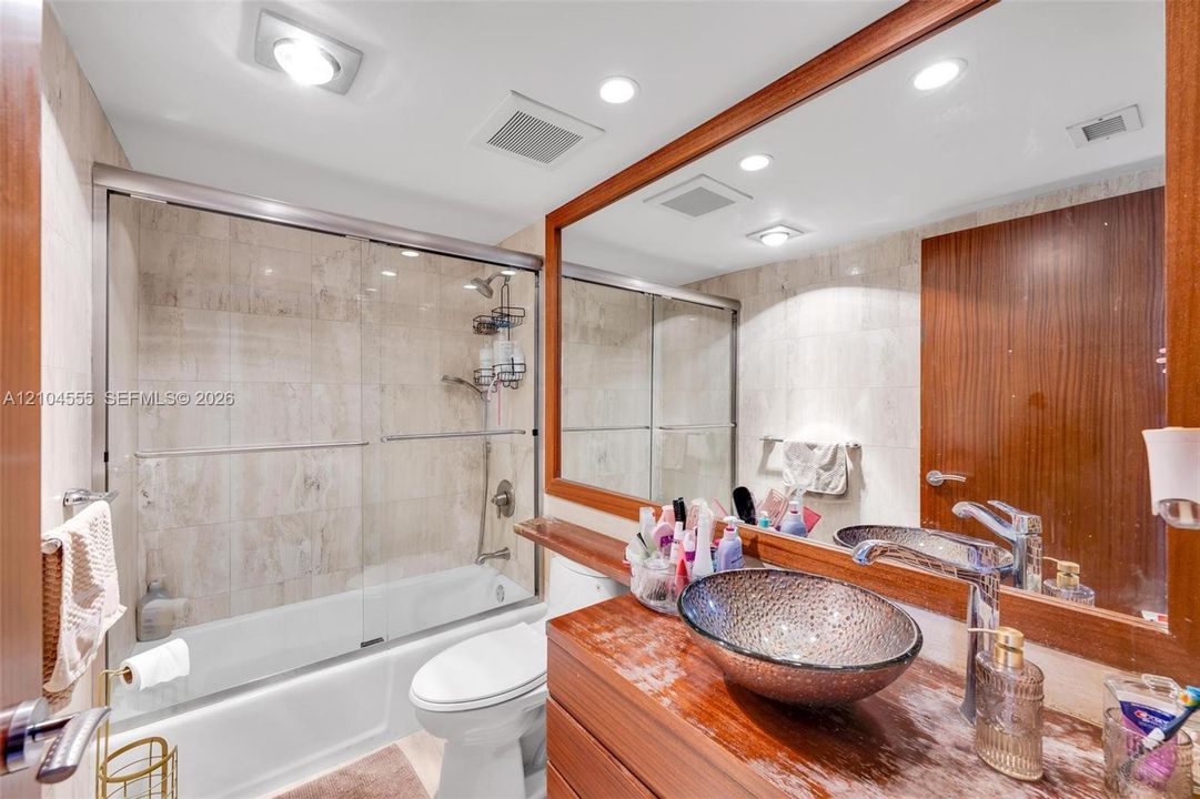 En Venta: $1,500,000 (2 camas, 2 baños, 1967 Pies cuadrados)