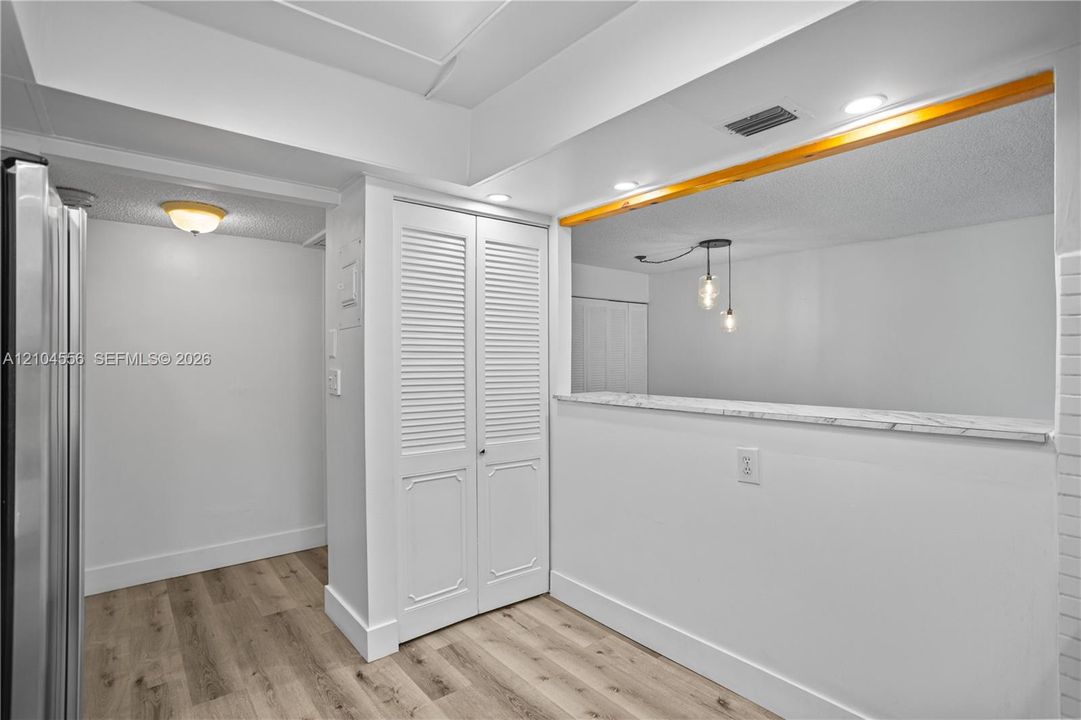 En Venta: $229,000 (2 camas, 1 baños, 1100 Pies cuadrados)