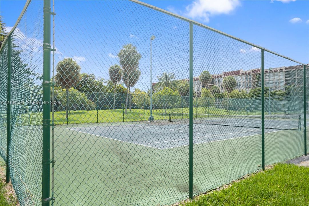 En Venta: $229,000 (2 camas, 1 baños, 1100 Pies cuadrados)