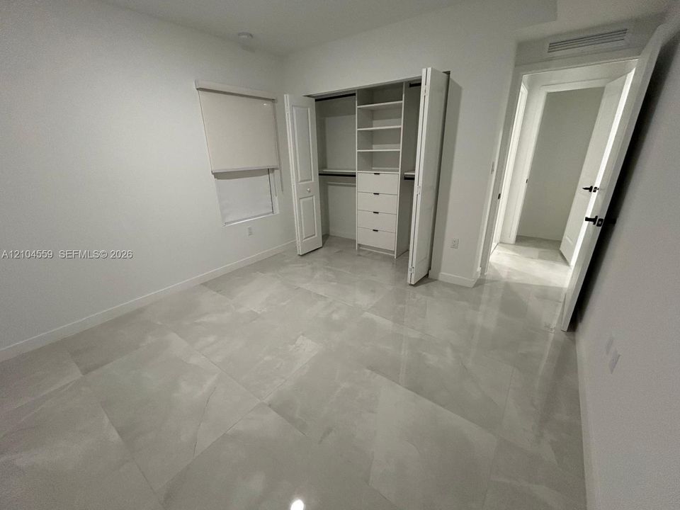 В аренду: $2,100 (1 спален, 1 ванн, 594 Квадратных фут)