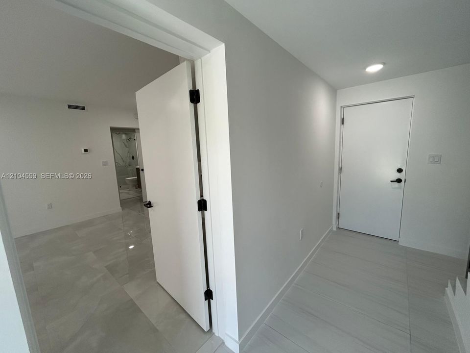 В аренду: $2,100 (1 спален, 1 ванн, 594 Квадратных фут)
