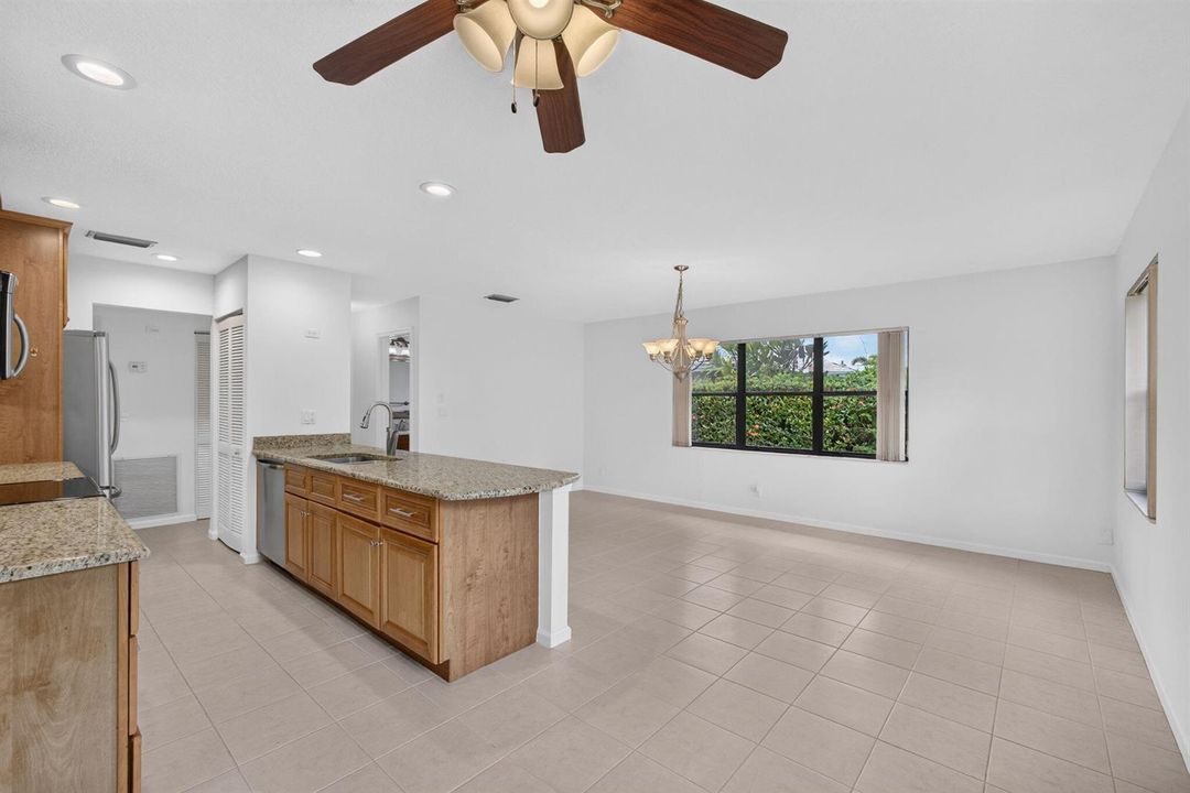 Kitchen/Dining