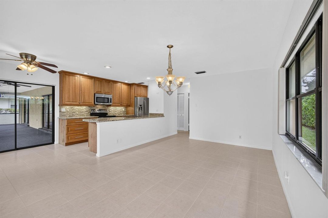 Kitchen/Dining