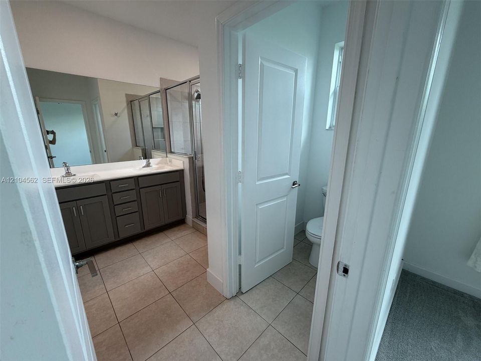For Rent: $3,350 (3 beds, 2 baths, 1708 Square Feet)