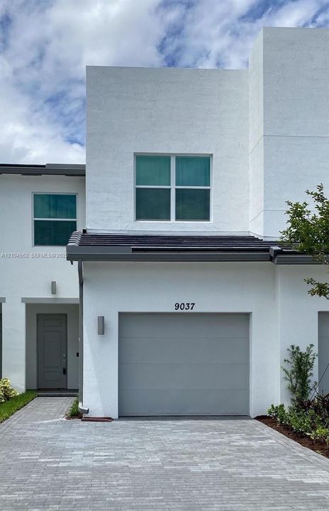 For Rent: $3,350 (3 beds, 2 baths, 1708 Square Feet)