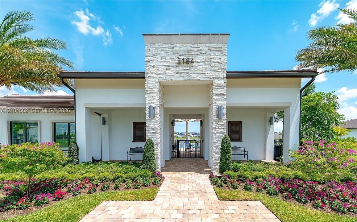 For Rent: $3,350 (3 beds, 2 baths, 1708 Square Feet)