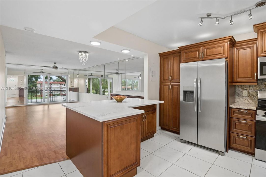 En Venta: $199,000 (2 camas, 2 baños, 1170 Pies cuadrados)