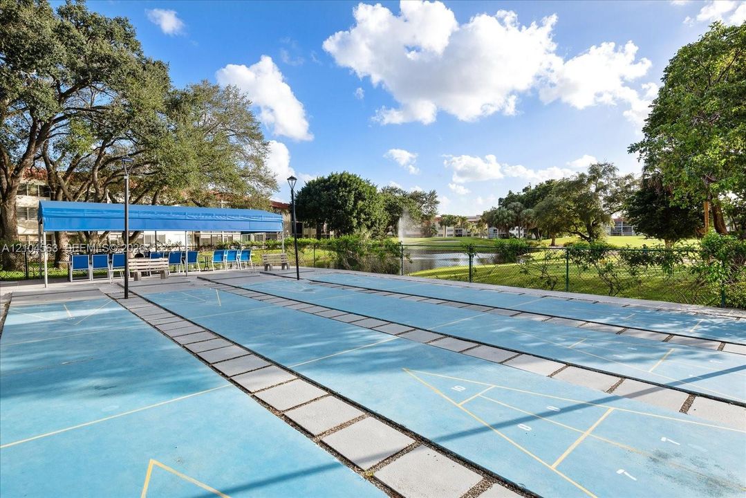 En Venta: $199,000 (2 camas, 2 baños, 1170 Pies cuadrados)