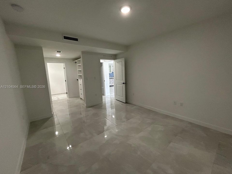 В аренду: $3,100 (3 спален, 2 ванн, 1415 Квадратных фут)