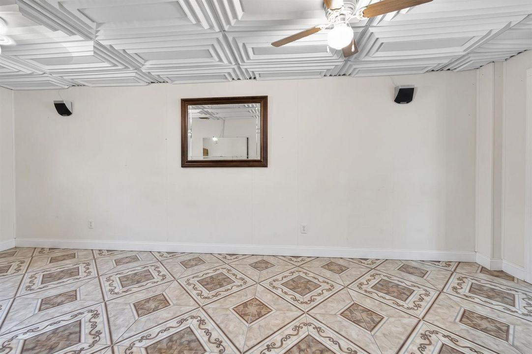 52126thstreet-046