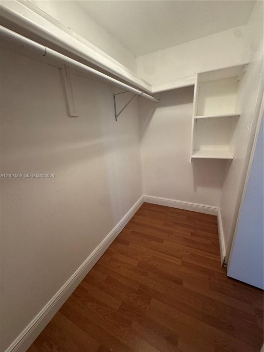 В аренду: $2,400 (2 спален, 2 ванн, 1235 Квадратных фут)