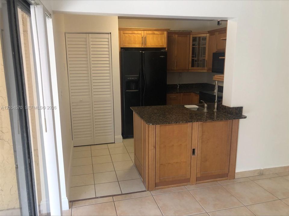 En Renta: $3,100 (3 camas, 2 baños, 1083 Pies cuadrados)