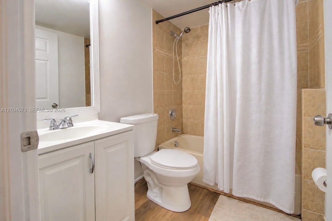 For Sale: $400,000 (2 beds, 2 baths, 1282 Square Feet)