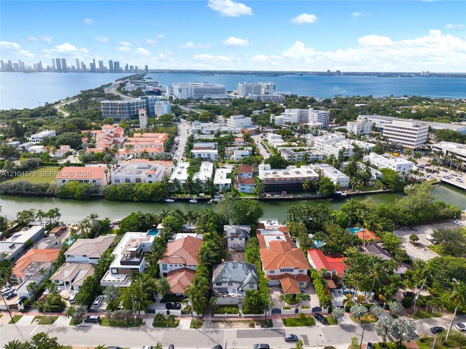 For Sale: $9,600,000 (13 beds, 10 baths, 6949 Square Feet)