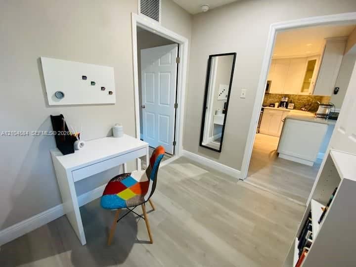 В аренду: $4,750 (3 спален, 2 ванн, 1430 Квадратных фут)