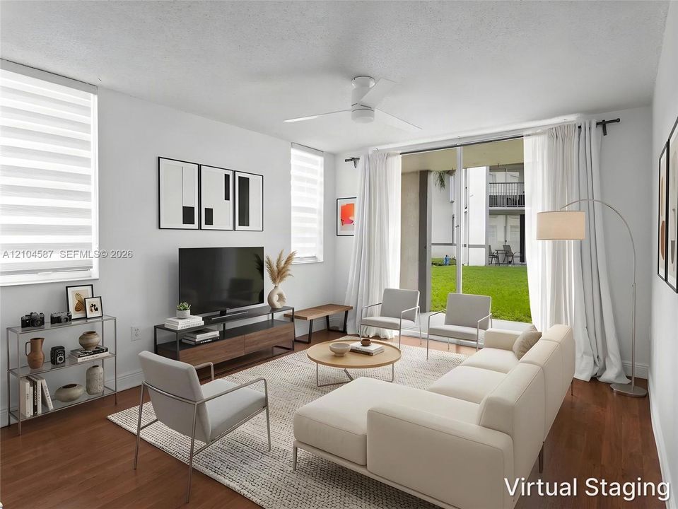 For Sale: $299,900 (1 beds, 1 baths, 743 Square Feet)