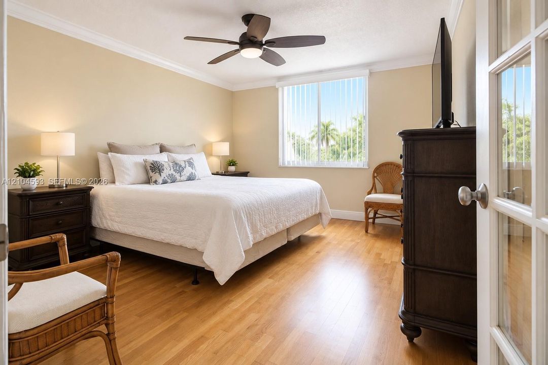 For Sale: $500,000 (2 beds, 2 baths, 1565 Square Feet)