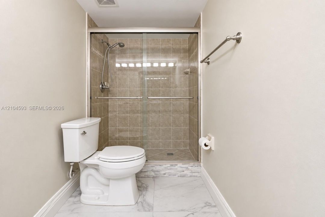 For Sale: $500,000 (2 beds, 2 baths, 1565 Square Feet)