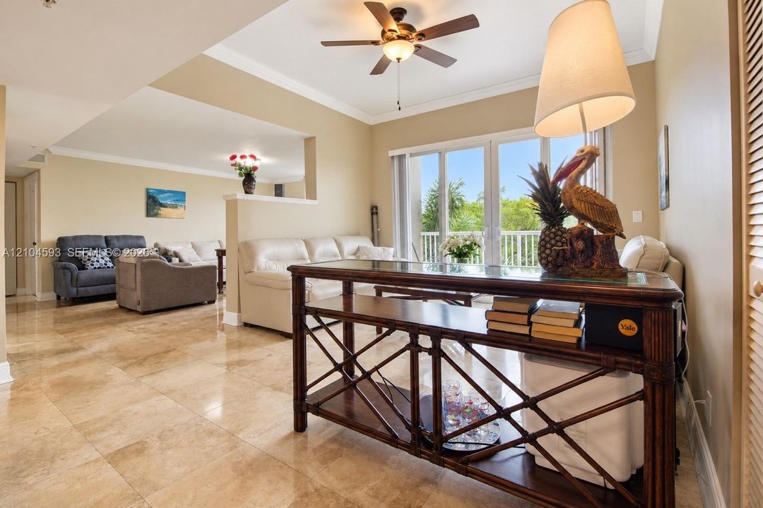 For Sale: $500,000 (2 beds, 2 baths, 1565 Square Feet)