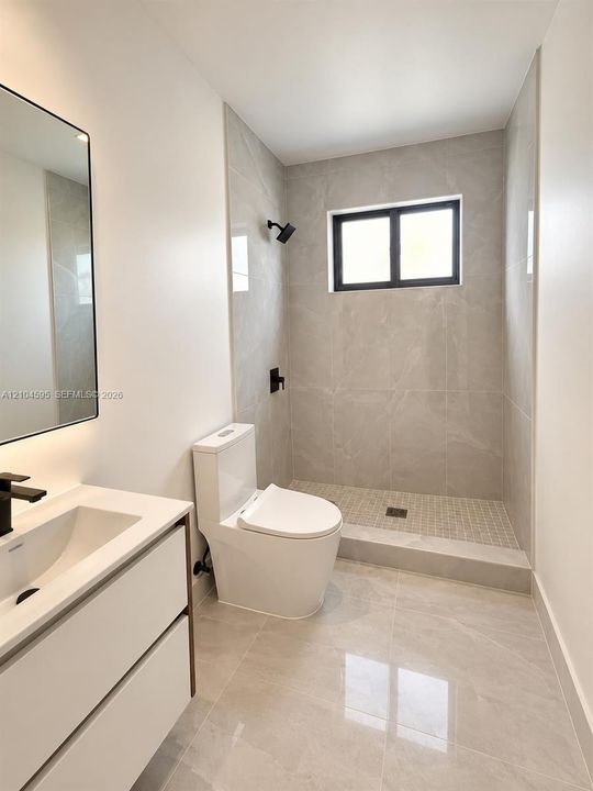 В аренду: $2,600 (2 спален, 1 ванн, 2061 Квадратных фут)