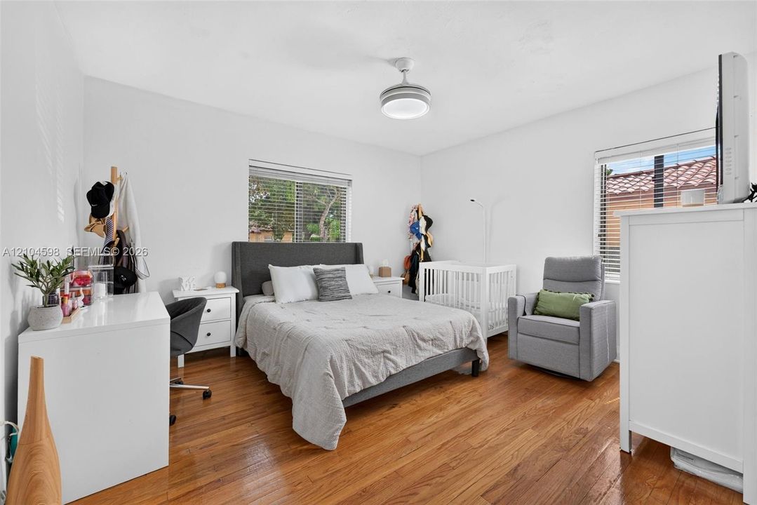 En Venta: $750,000 (3 camas, 2 baños, 1210 Pies cuadrados)