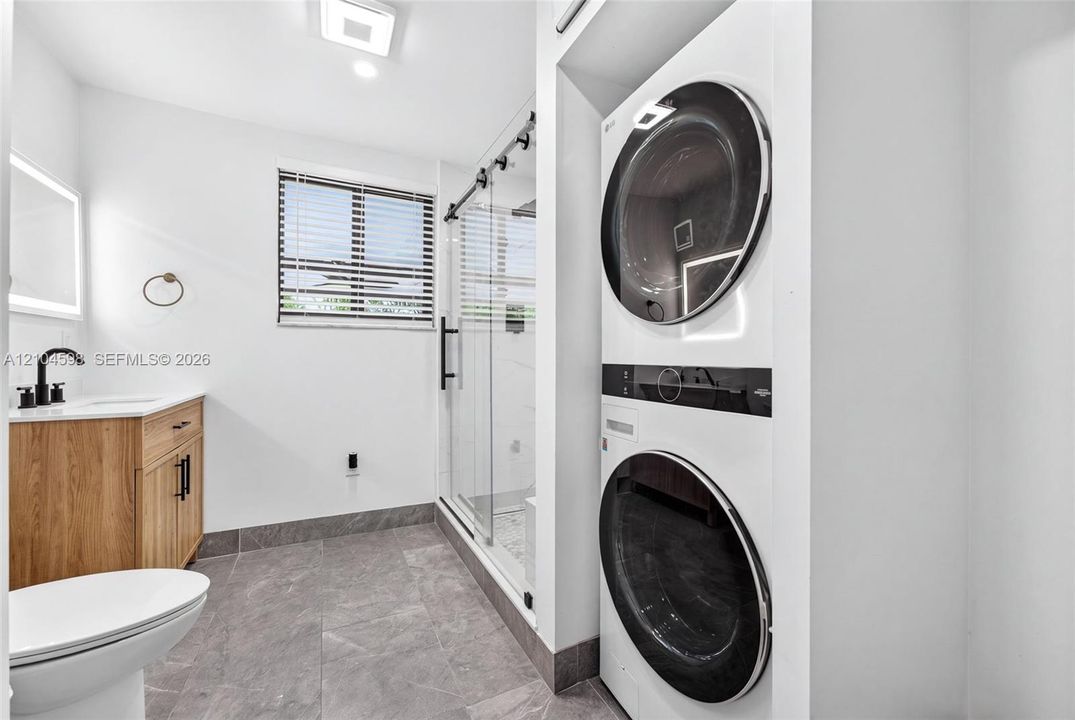 En Venta: $750,000 (3 camas, 2 baños, 1210 Pies cuadrados)