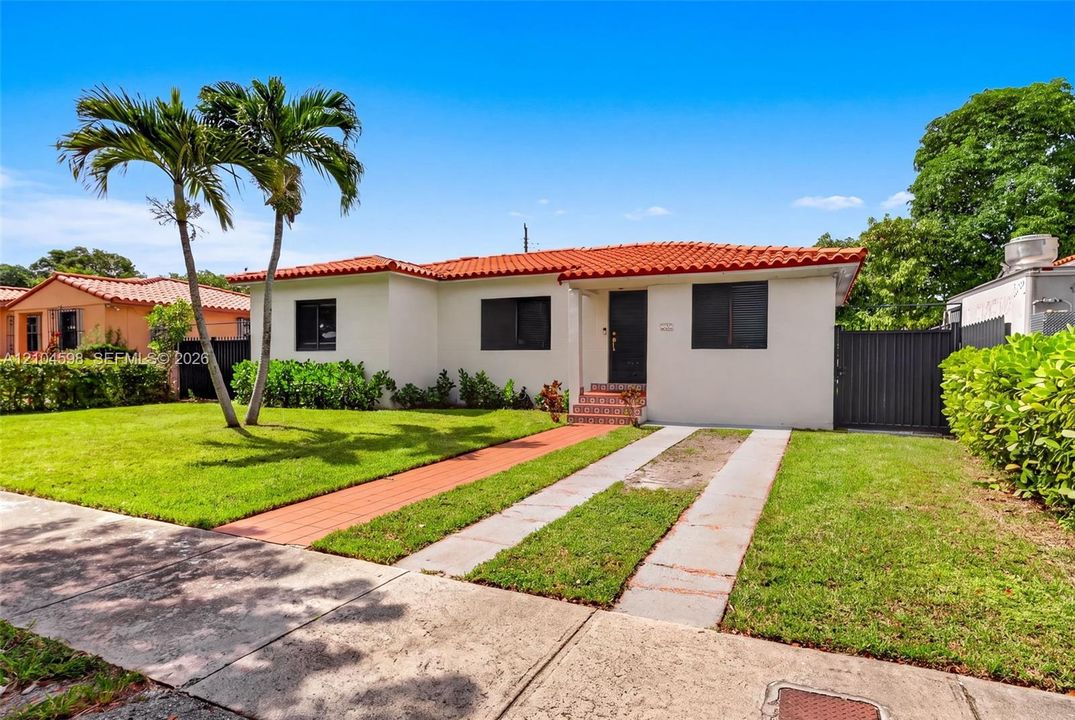 En Venta: $750,000 (3 camas, 2 baños, 1210 Pies cuadrados)