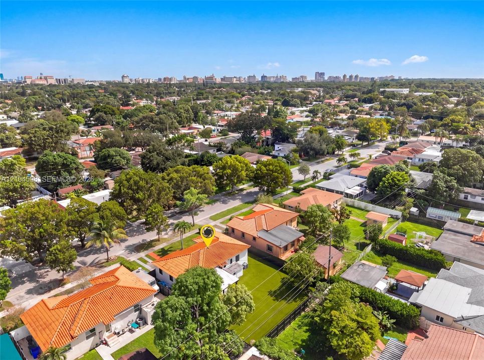 En Venta: $750,000 (3 camas, 2 baños, 1210 Pies cuadrados)
