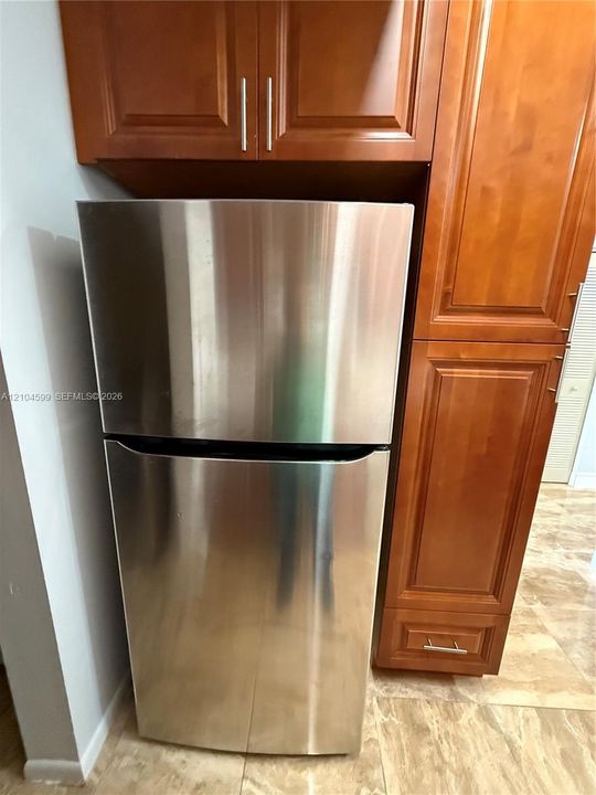 For Rent: $2,325 (2 beds, 2 baths, 1050 Square Feet)