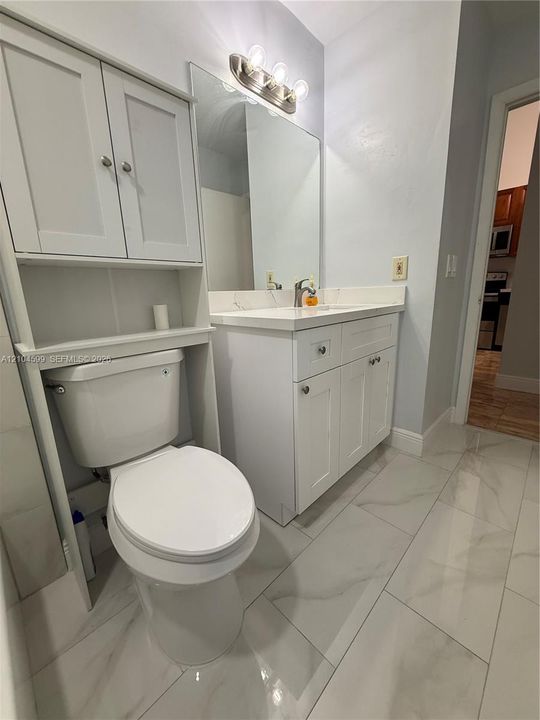For Rent: $2,325 (2 beds, 2 baths, 1050 Square Feet)