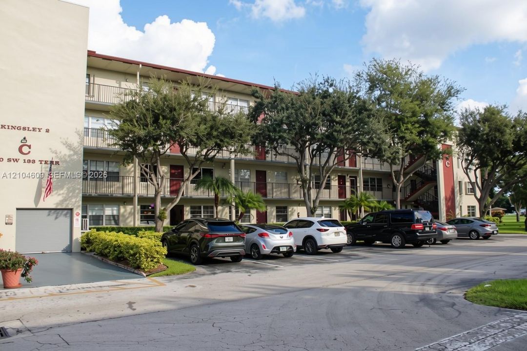 En Venta: $290,000 (2 camas, 2 baños, 1166 Pies cuadrados)