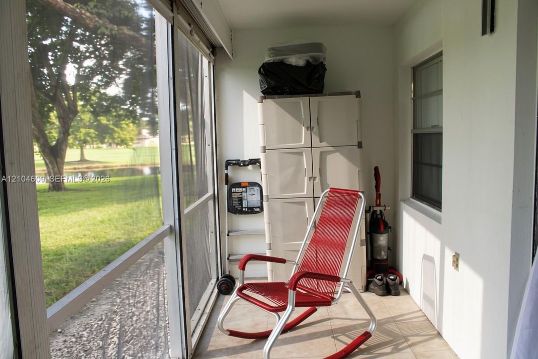 En Venta: $290,000 (2 camas, 2 baños, 1166 Pies cuadrados)
