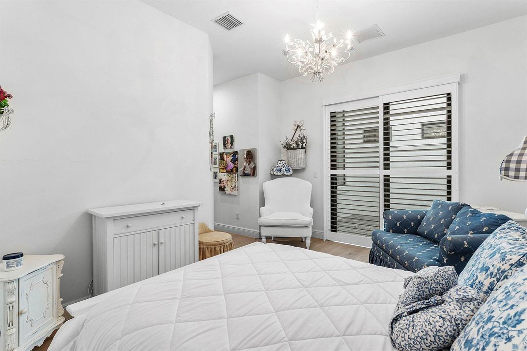 First Floor Guest Ensuite Bedroom