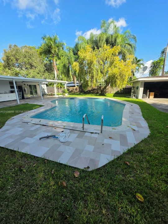 For Rent: $4,200 (4 beds, 3 baths, 1800 Square Feet)