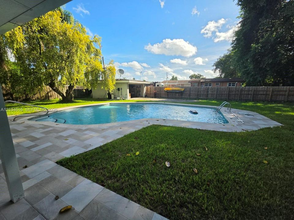 For Rent: $4,200 (4 beds, 3 baths, 1800 Square Feet)