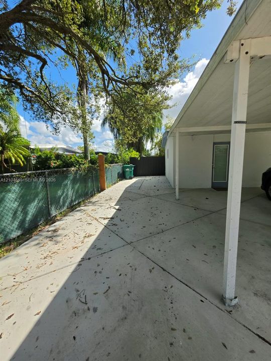 For Rent: $4,200 (4 beds, 3 baths, 1800 Square Feet)