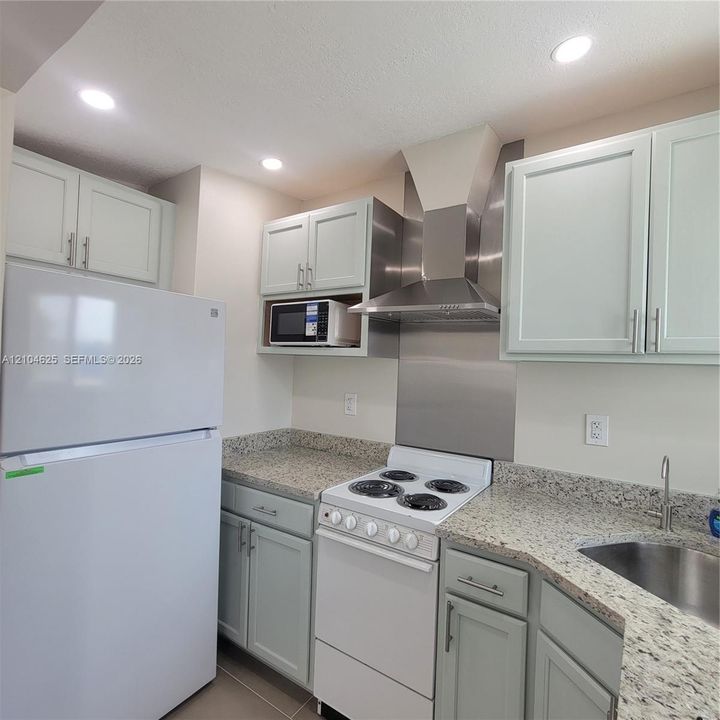 For Rent: $2,300 (2 beds, 2 baths, 0 Square Feet)