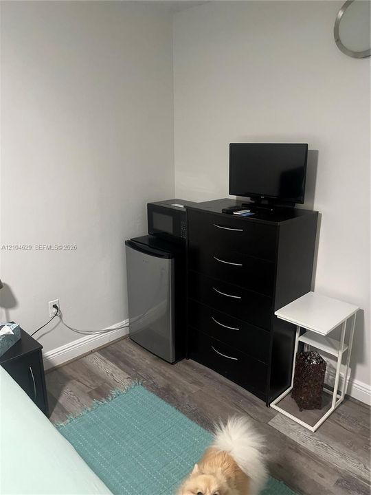 For Sale: $236,000 (2 beds, 2 baths, 895 Square Feet)