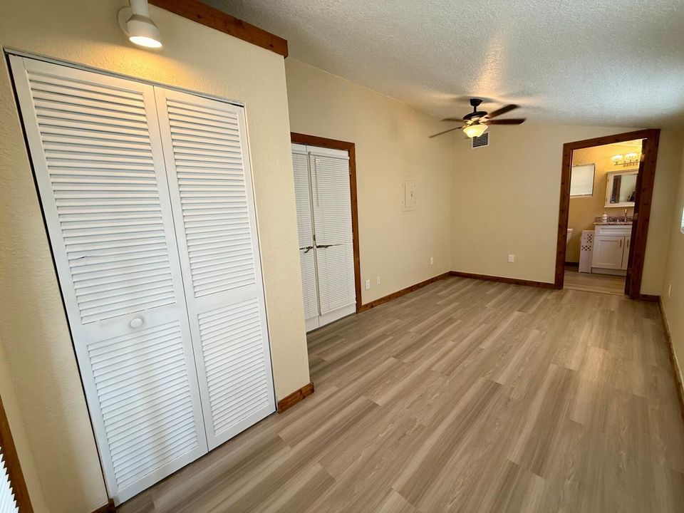 downstairs bedroom ensuite