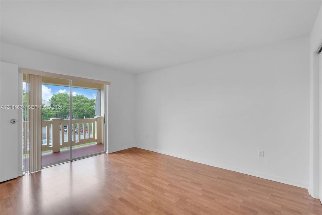 En Renta: $2,375 (2 camas, 2 baños, 1266 Pies cuadrados)