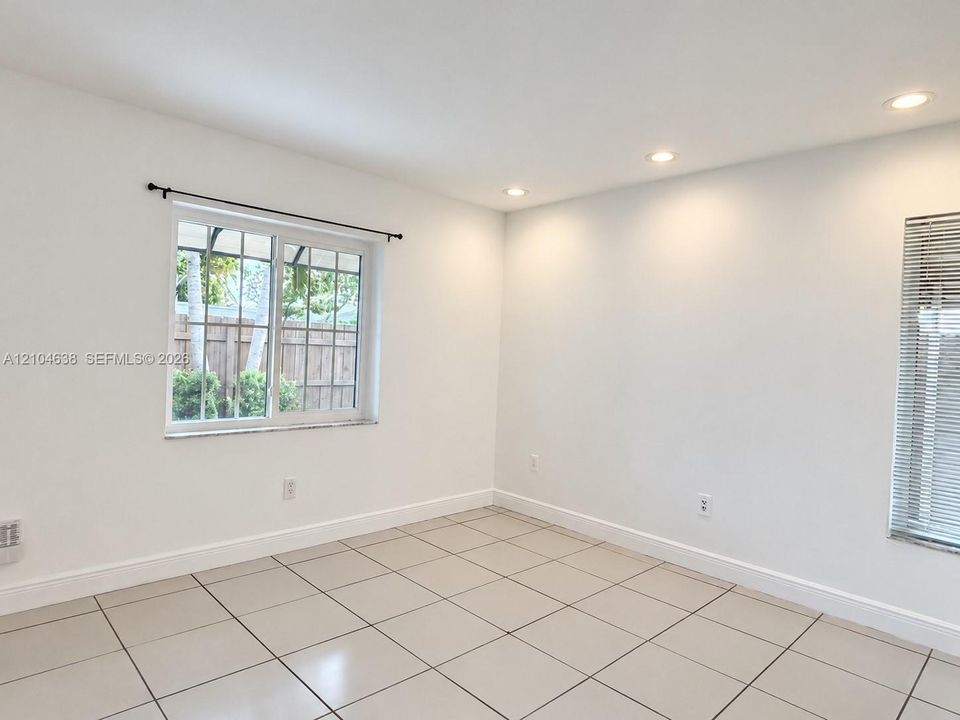 En Renta: $2,850 (3 camas, 1 baños, 1015 Pies cuadrados)