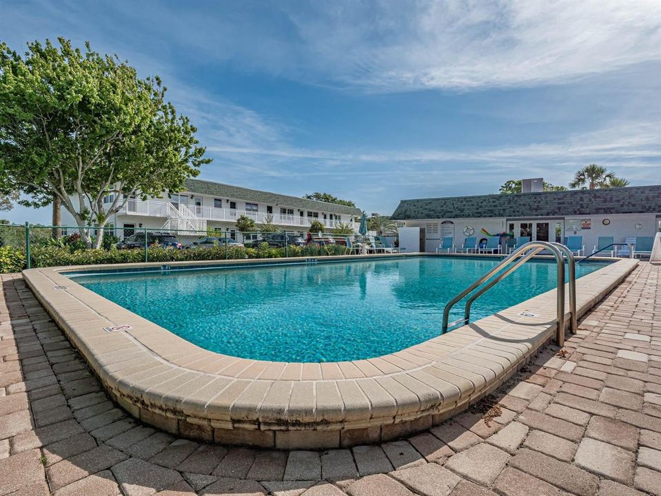 vista Harbor pool