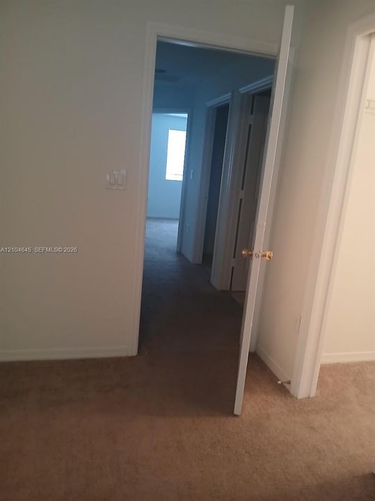 For Rent: $2,600 (3 beds, 2 baths, 1640 Square Feet)