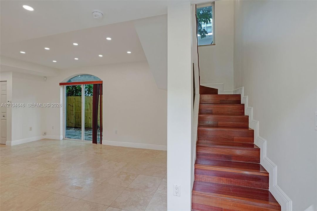 For Sale: $899,990 (2 beds, 2 baths, 1243 Square Feet)