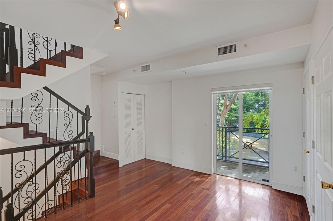 For Sale: $899,990 (2 beds, 2 baths, 1243 Square Feet)