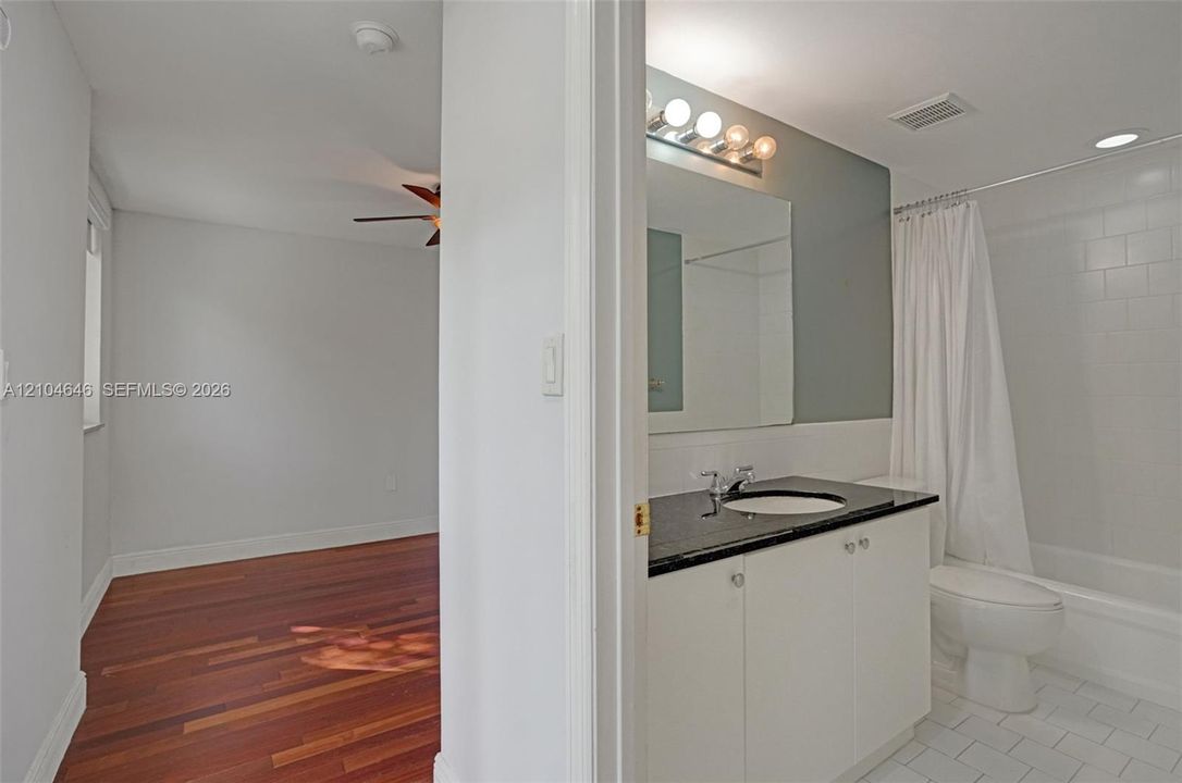 For Sale: $899,990 (2 beds, 2 baths, 1243 Square Feet)