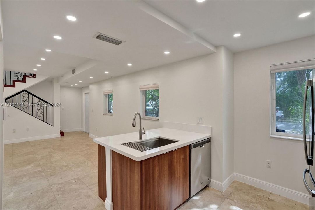 For Sale: $899,990 (2 beds, 2 baths, 1243 Square Feet)
