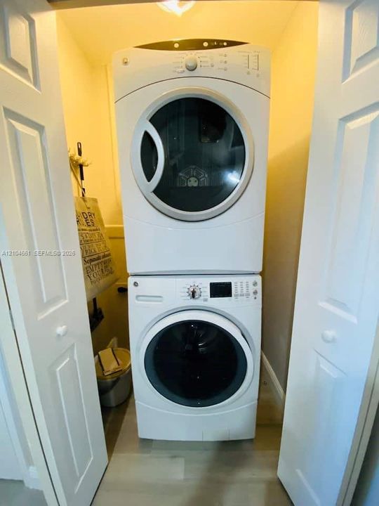 На продажу: $639,000 (3 спален, 2 ванн, 0 Квадратных фут)