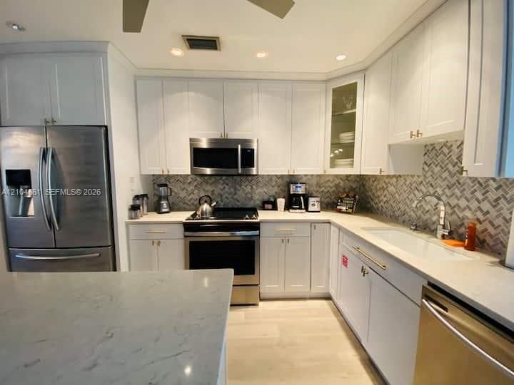 На продажу: $639,000 (3 спален, 2 ванн, 0 Квадратных фут)