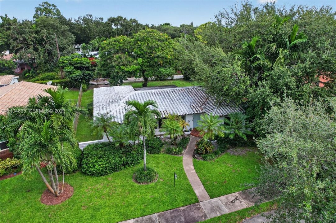 На продажу: $895,000 (3 спален, 2 ванн, 1629 Квадратных фут)